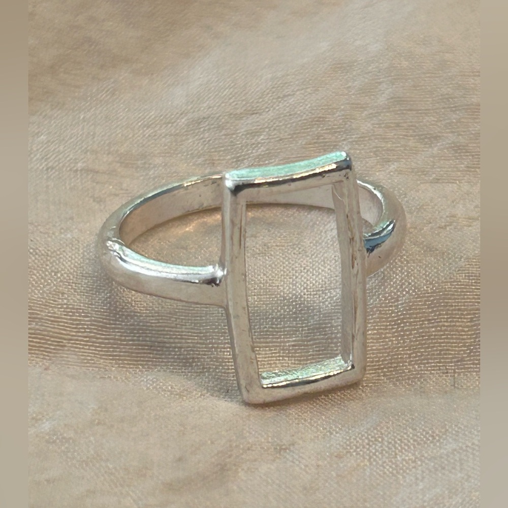 Minimalist Silver Open Rectangle Ring - Women's Jewelry